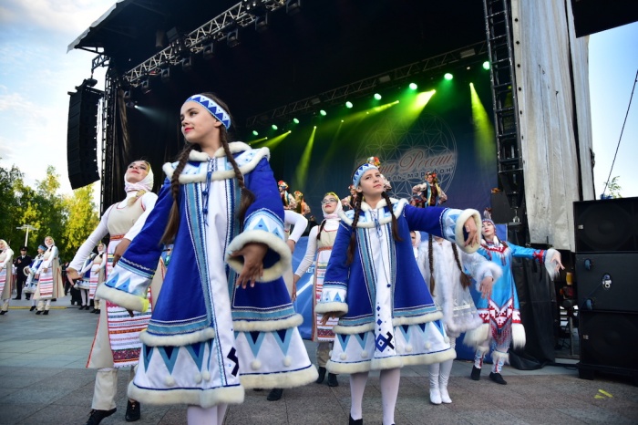 «Песни России - 2018»: участники фестиваля-марафона выступили в Нижневартовске